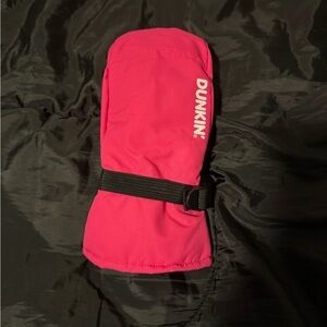 Dunkin' Vibrant Pink Women's Mitten